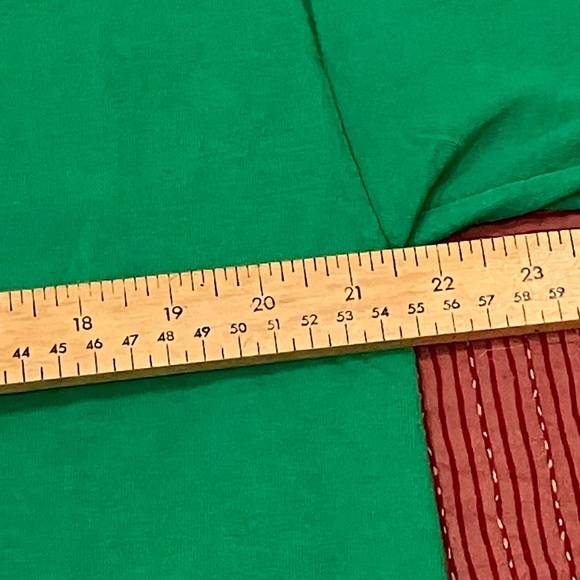 Men’s size large green trefoil onthepipe tshirt - Picture 5 of 13